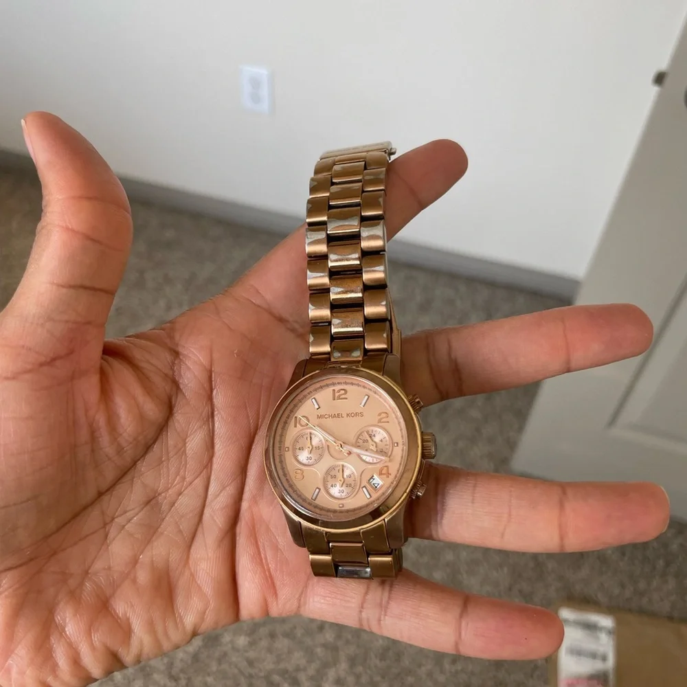 Set‎ of 4 watches